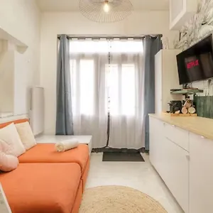 Atypique Et Reposant Avec Parking Gratuit , Villeurbanne France